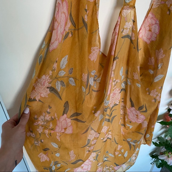 🔮 Scarf, Vest, Bathing Suit Cover Up floral - Picture 7 of 7